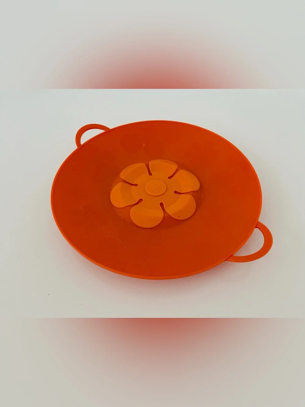 Modern New Orange Pasta Strainer & Red Clip Drain Pot Strainer.
